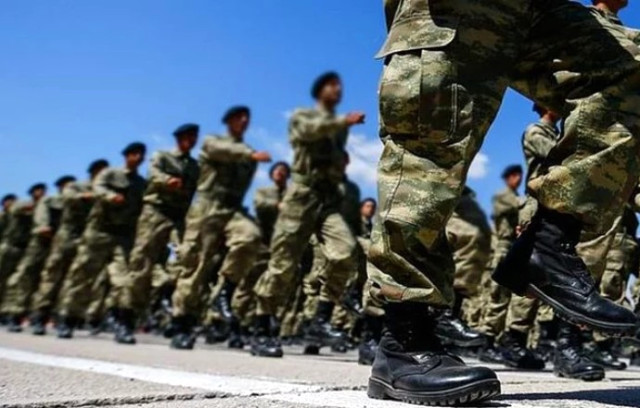 Bedelli Askerliğe 2 Günde 200 Bin Kişi Başvurdu