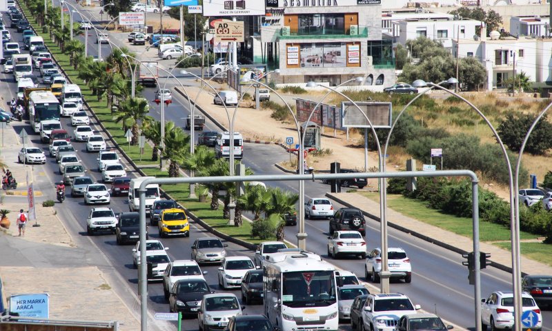 Tatilciler Bodrum’a akın akın gidiyor