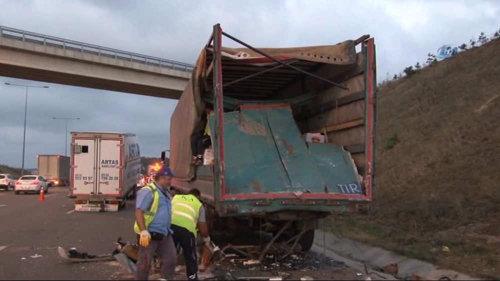 Yavuz Sultan Selim Köprüsü çıkışında kaza: 2 ölü