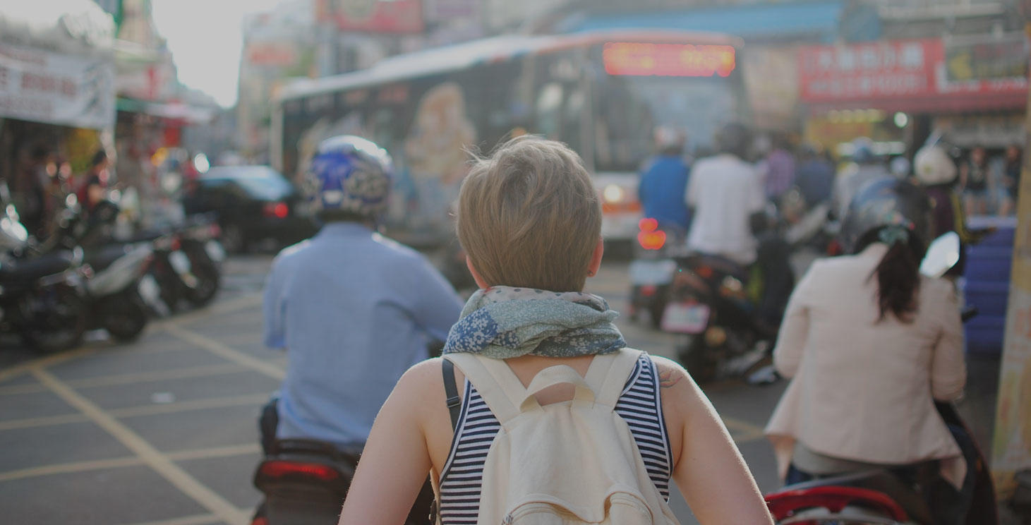 Yolculuk ve misafir etme için gelen yabancı turist sayısında çoğaltma