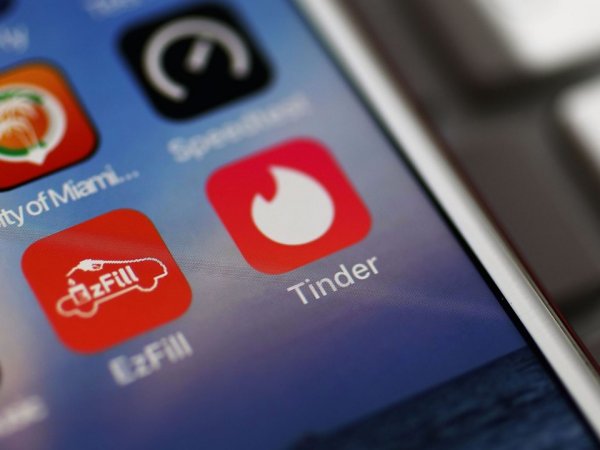 ABD'de Tinder trolü: Bütün erkeklere benzer saatte randevu