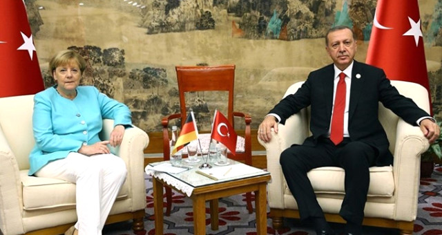 Almanya Başbakanı Merkel: Türkiye'nin Şimdilik Özel Bir Alman Ekonomik Yardımına İhtiyacı Yok!