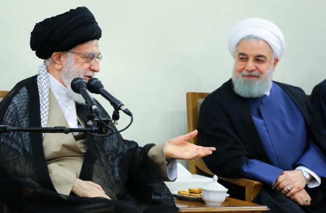 Ayetullah Hamaney, Ruhani ile Görüştü