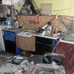 Berberin tavanı çöktü: 3 zarar görmüş