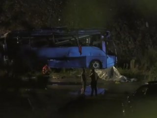Bulgaristan ’da otobüs devrildi: 16 ölü