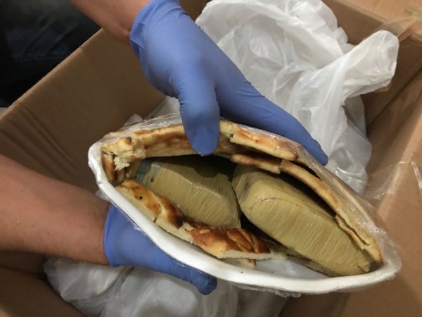 Çöreklere saklanmış 26 kilo eroin ele geçirildi
