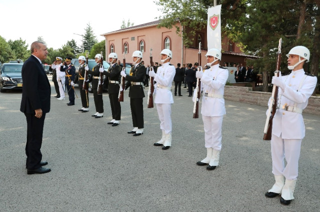 Cumhurbaşkanı Erdoğan: 'Ordumuzun Yerli ve Ulusal Vasfını Güçlendireceğiz'