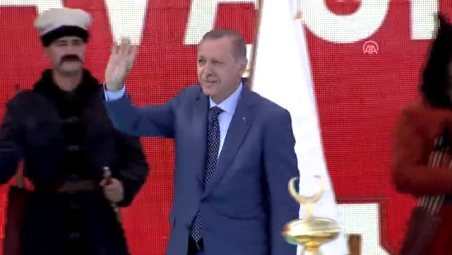 Cumhurbaşkanı Recep Tayyip Erdoğan Konuşuyor