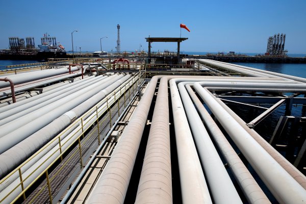 İran'dan OPEC üyelerine tepki