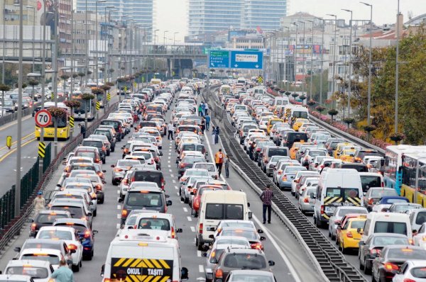 İstanbul'da 251 vasıta için terör takibi