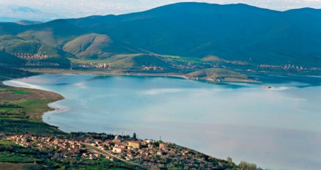 Kazakistan, Azerbaycan, Rusya, İran ve Türkmenistan, Hazar Denizi'nin Yasal Statüsünde Anlaştı