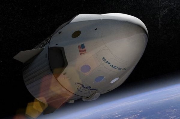 SpaceX ile Boeing uzaya uçuracak