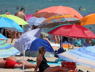 TL'nin layık kaybı İngiliz turistleri Antalya'ya çekti