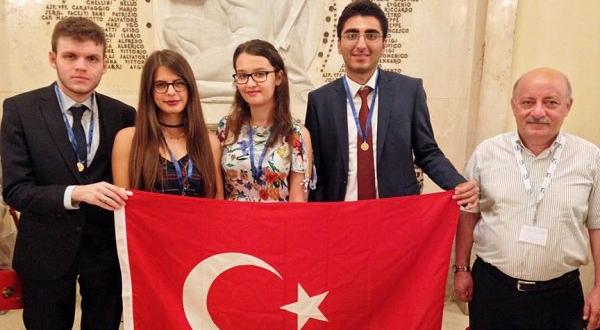 Türk Matematik Ulusal Takımı’nın olimpiyat başarısı