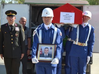 Adıyaman şehidi toprağa verildi