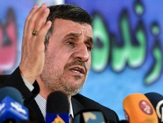 Ahmedinejad'dan Ruhani'ye istifa çağrısı