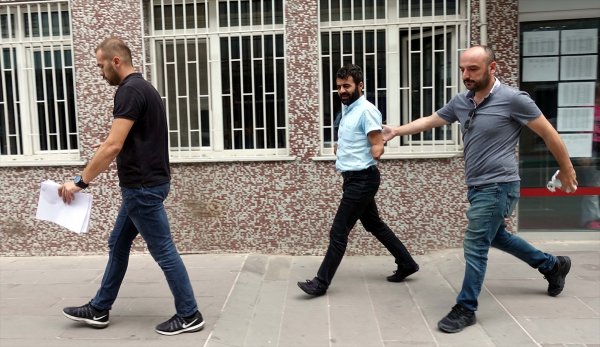 Araç kullanırken yakalanan engelli şoför hırsız çıktı