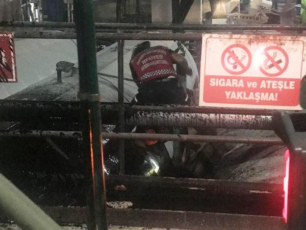 Asfalt kazanları arasına sıkışan birey hayatını kaybetti