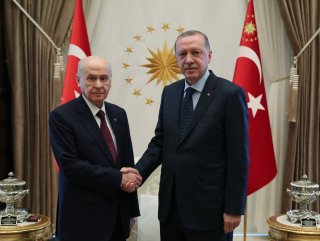 Bahçeli’den Erdoğan’a tebrik telefonu