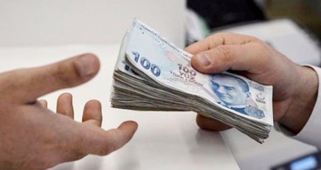 Bakanlıktan Vatandaşa Çağrı: Bankalardan Hesap İşletim Ücretlerini Geri Alabilirsiniz