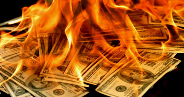 Dolar 6 Lirayı Aşarak Tarihi Rekor Kırdı