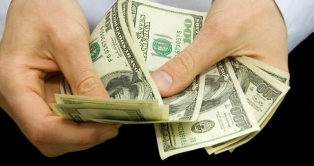 Dolar ve Euro Haftanın Ilk Gününe Nasıl Başladı?