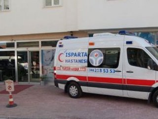 Eşini boğazından bıçakladı intihara kalkıştı