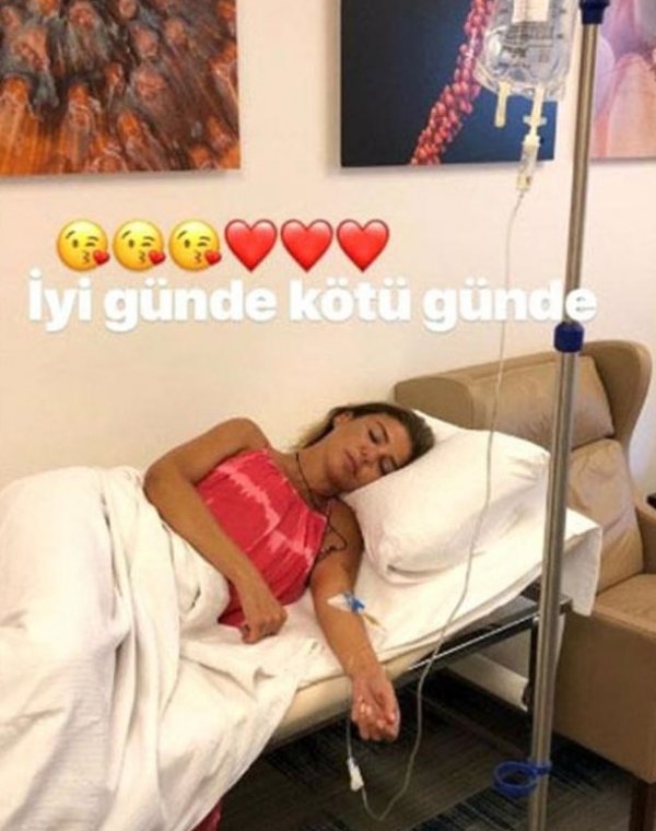 Gülben Ergen hastaneye kaldırıldı