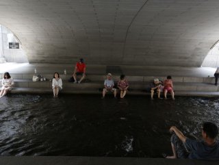 Güney Kore'de fazla sıcaklar 42 can aldı