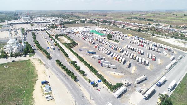 Kapıkule’de tırların 18 kilometrelik kuyruğu