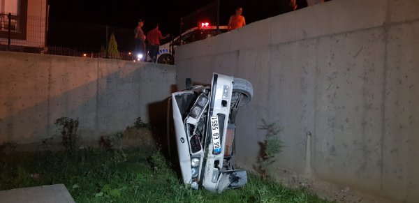 Karabük emniyeti bahçeye uçan sürücünün ardındaki