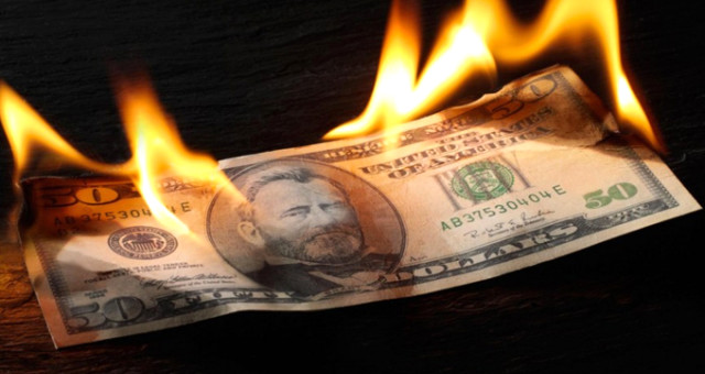 Merkez Bankasının Müdahalesine Karşın Dolar Rekor Kırdı!