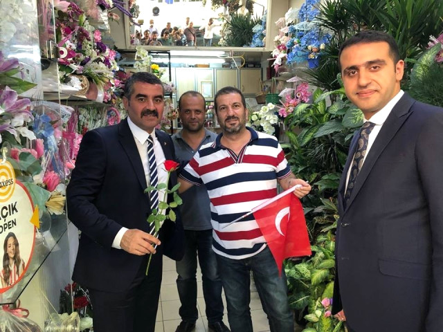 MHP'den 5 Bin Sancak Dağıtımı