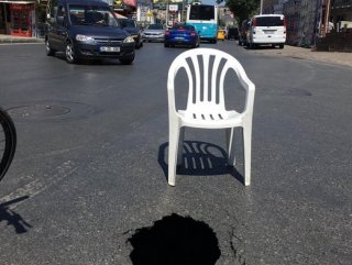 Nispetiye Caddesi’nde yol çöktü