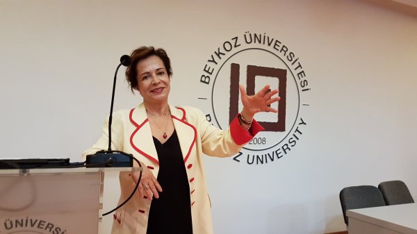 Prof. Dr. Nüket Güz’den seçim yapacak öğrencilere tavsiyeler