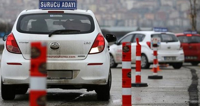 Sürücü Belgesi Sınavında Kağıt-Kalem Dönemi Sona Erdi