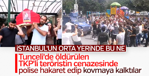 Terörist cenazesinde polise saldırı