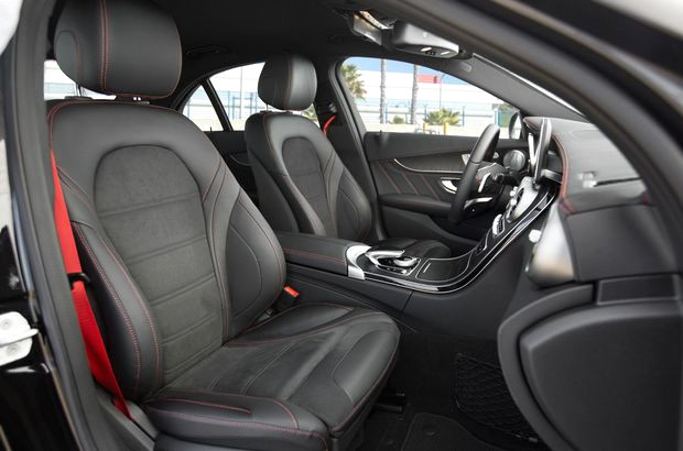 Trump'ın Tehdidinden Daha Sonra Mercedes'in Çatı Şirketi İran'daki Faaliyetlerini Durdurdu