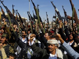 Yemen'de Husilere ait patlayıcı yüklü İHA düşürüldü