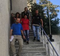 Kendisinden ayrılan sevgilisine kızıp iş yeri kundaklattı