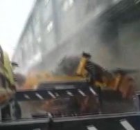 Meslek yerine taşınan 8 tonluk vinç düştü