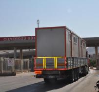Suriye'ye tırlarla konteyner taşındı