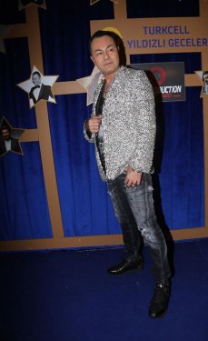 Serdar Ortaç 10 bin dolarlık ceketini giyemedi