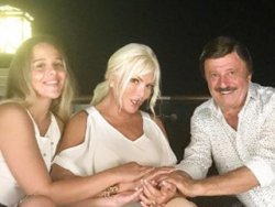 Ajda Pekkan manevi kızıyla buluştu