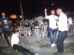 Düğünde havaya ateş etmek isterken kardeşini vurdu