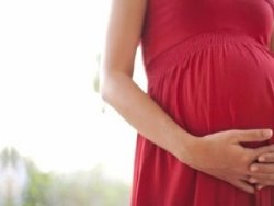 Hırsızlık yapabilmek için hamileliğini kullandı