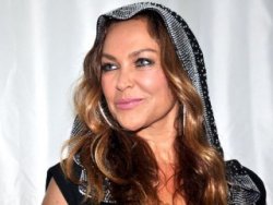 Hülya Avşar'ın aşk kriterleri