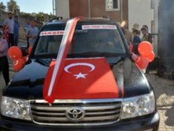 Vali aracı sünnet olan şehit çocuğuna tayin edildi