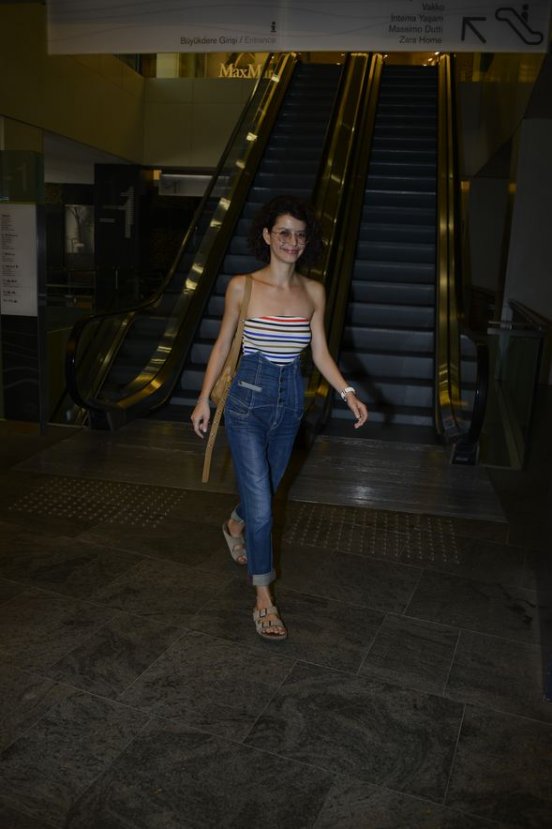 Beren Saat ve Sinem Kobal’ın günlük tarzı