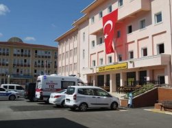 Pendik'te okulda bir görevli rehin alındı